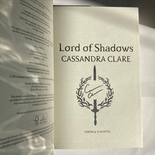 Lord of the Shadows Waterstones Rune Edition - Image 5