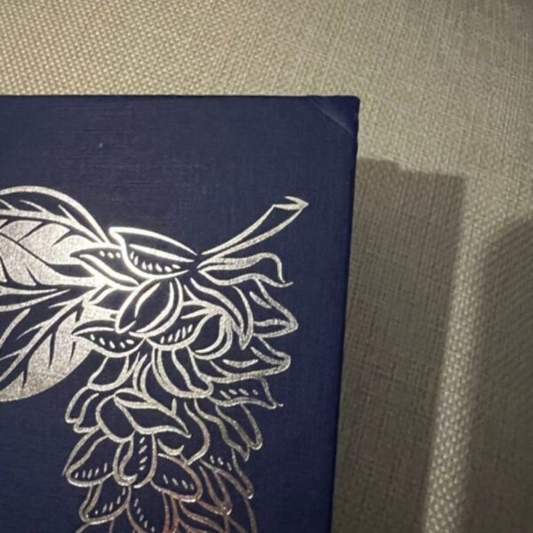 Wisteria - Waterstones Exclusive Signed - Image 4